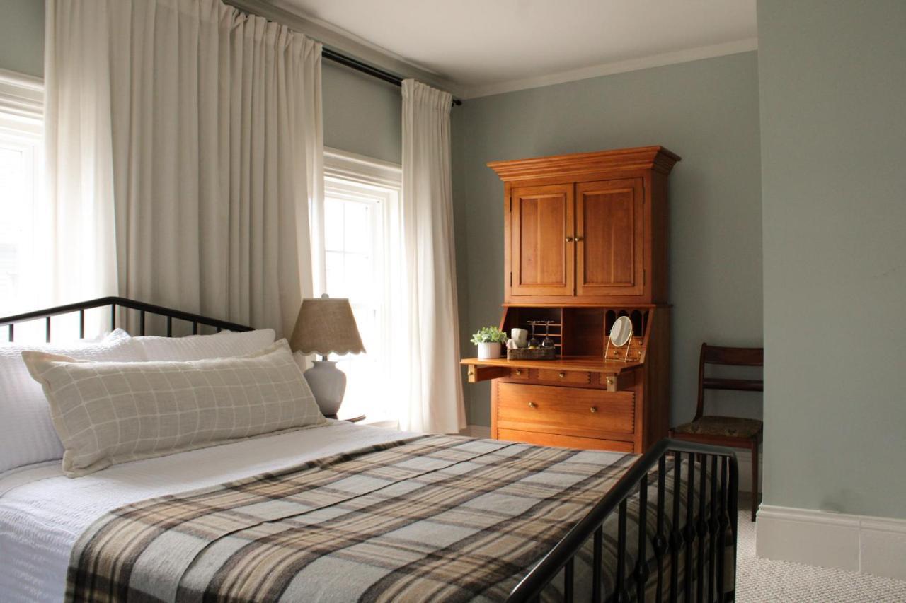 The Cooper'S Inn Shelburne Exteriér fotografie