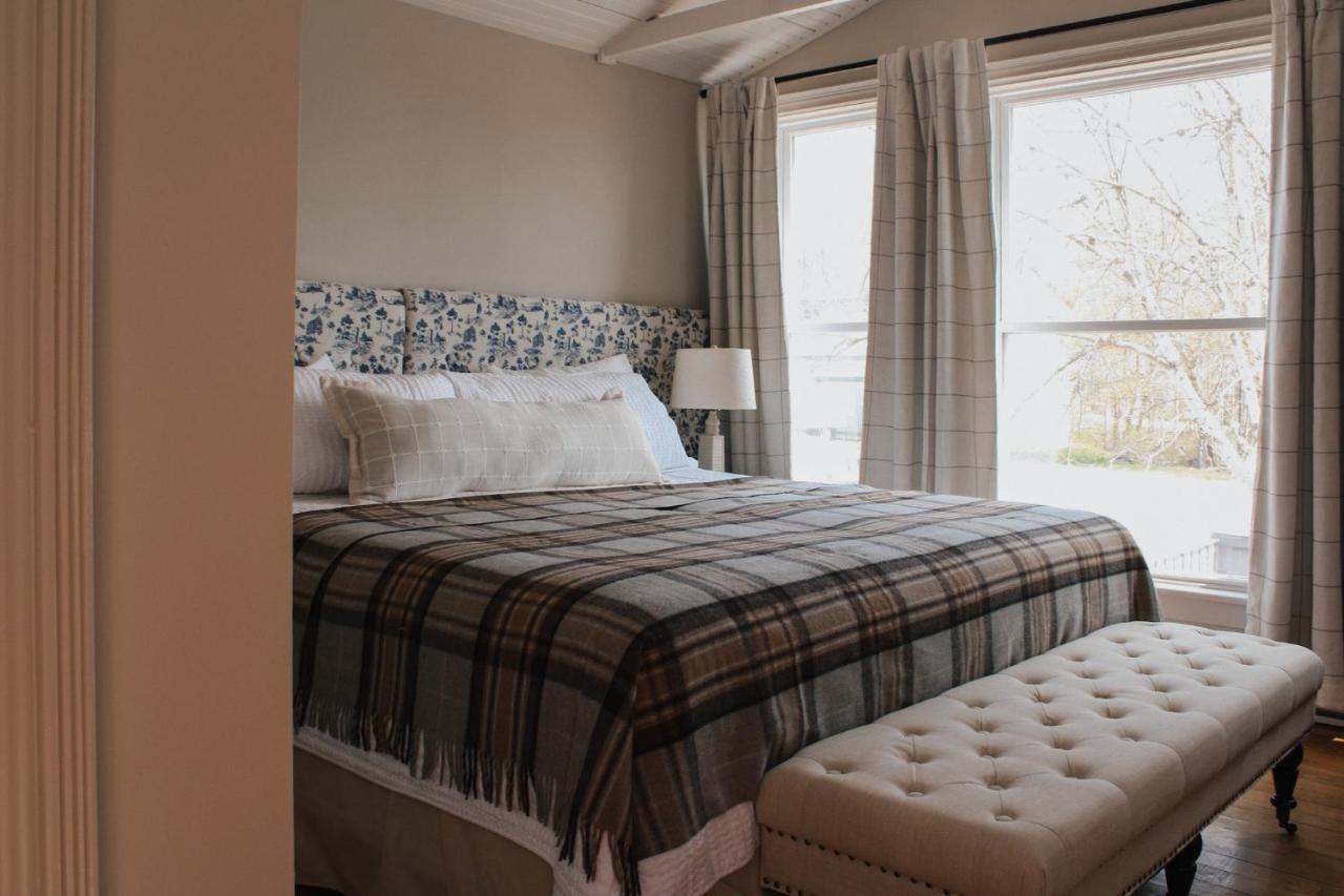 The Cooper'S Inn Shelburne Exteriér fotografie