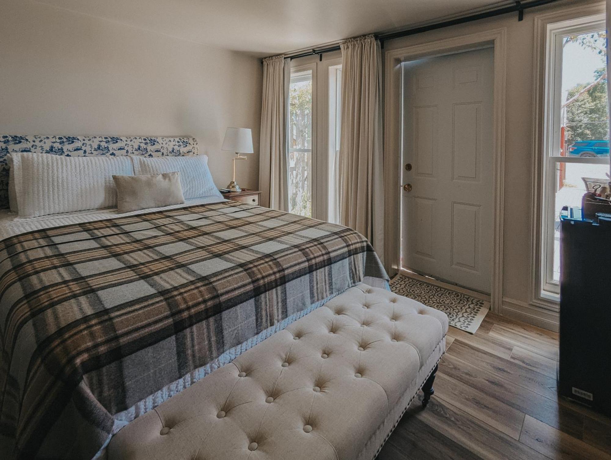 The Cooper'S Inn Shelburne Exteriér fotografie